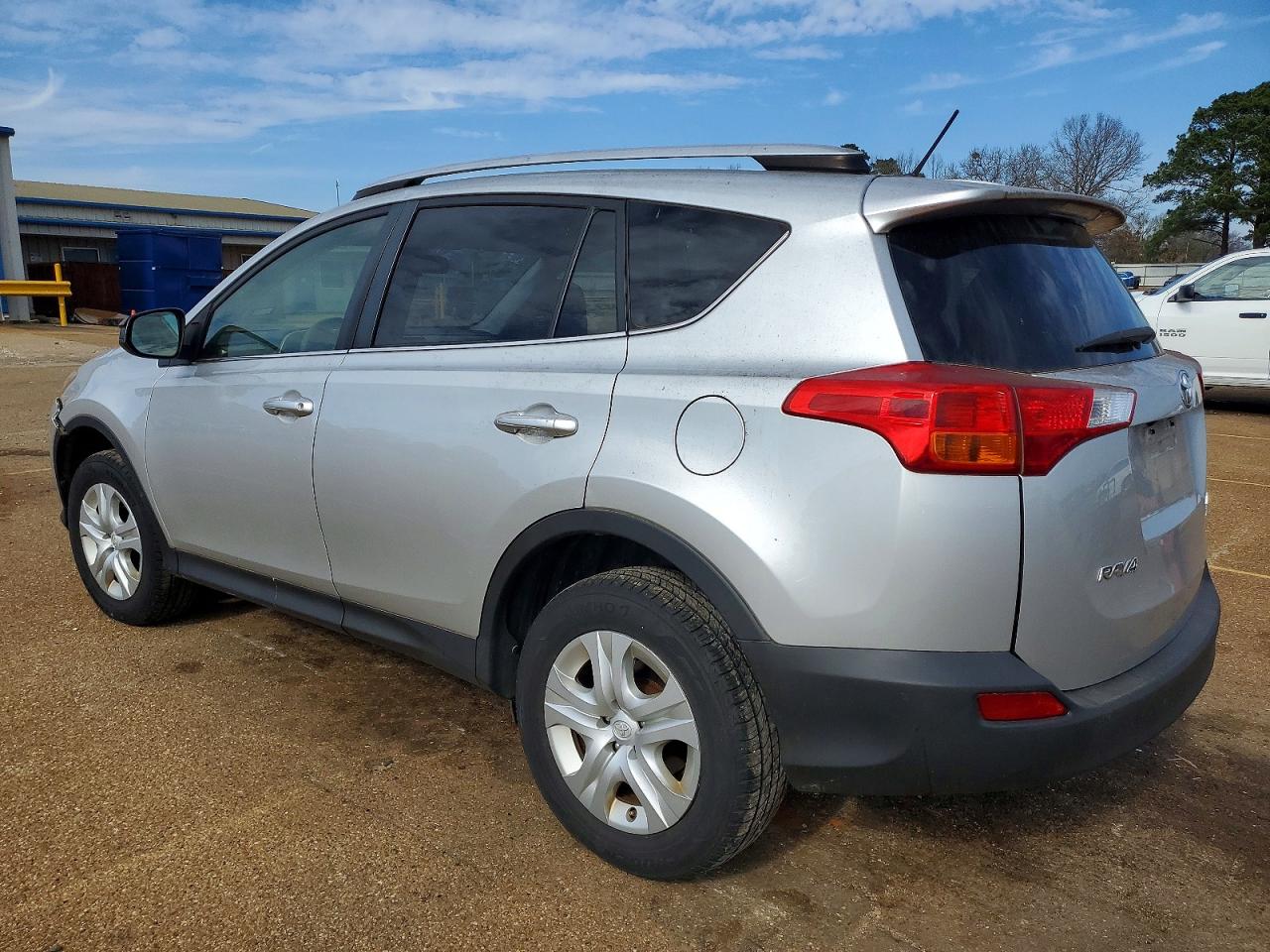 2013 TOYOTA RAV4 LE photo 3