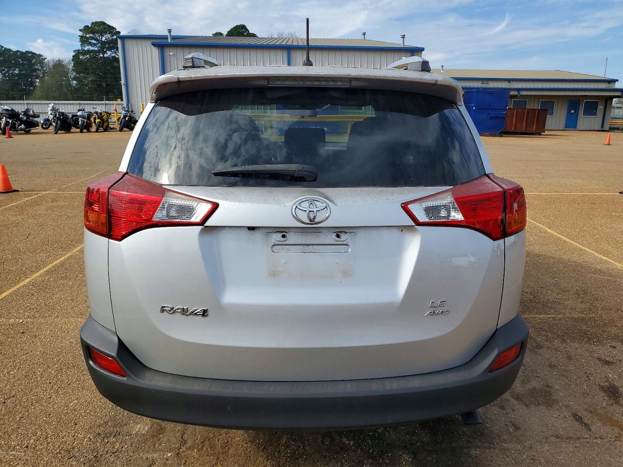 2013 TOYOTA RAV4 LE photo 11