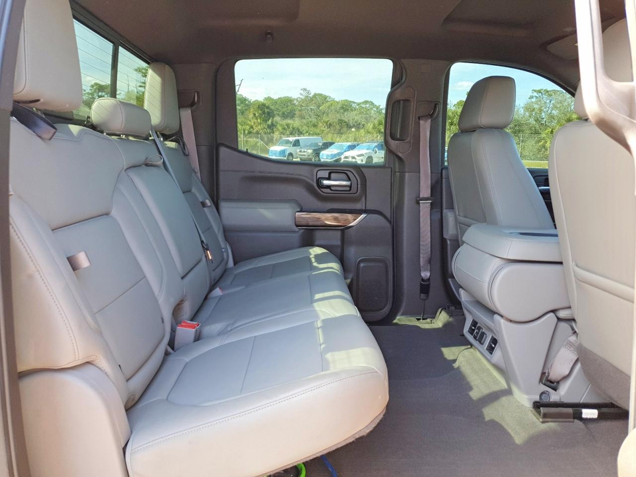 2020 CHEVROLET SILVERADO K1500 LT photo 10