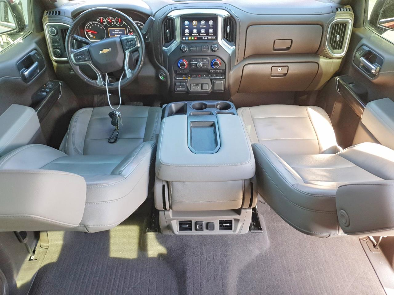 2020 CHEVROLET SILVERADO K1500 LT photo 8