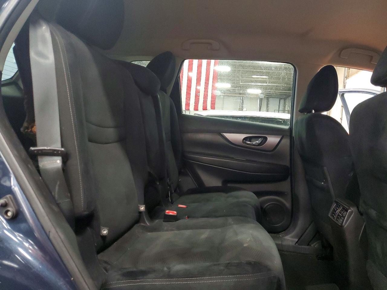 2016 NISSAN ROGUE S photo 11