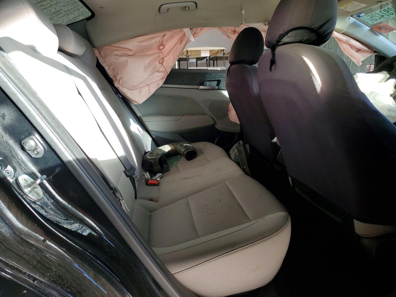 2018 HYUNDAI ELANTRA SEL photo 10