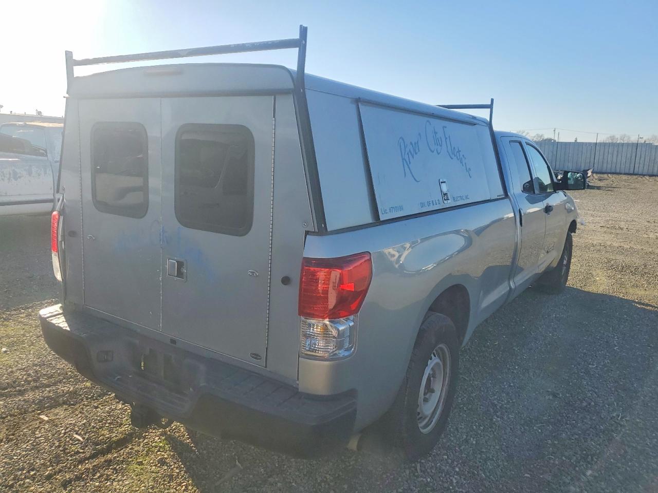 2010 TOYOTA TUNDRA DOUBLE CAB SR5 photo 3