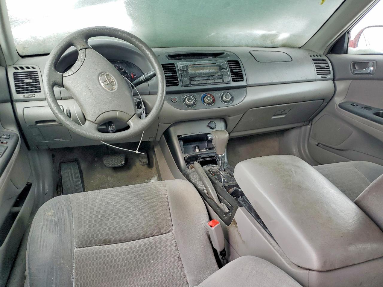 2005 TOYOTA CAMRY LE photo 8