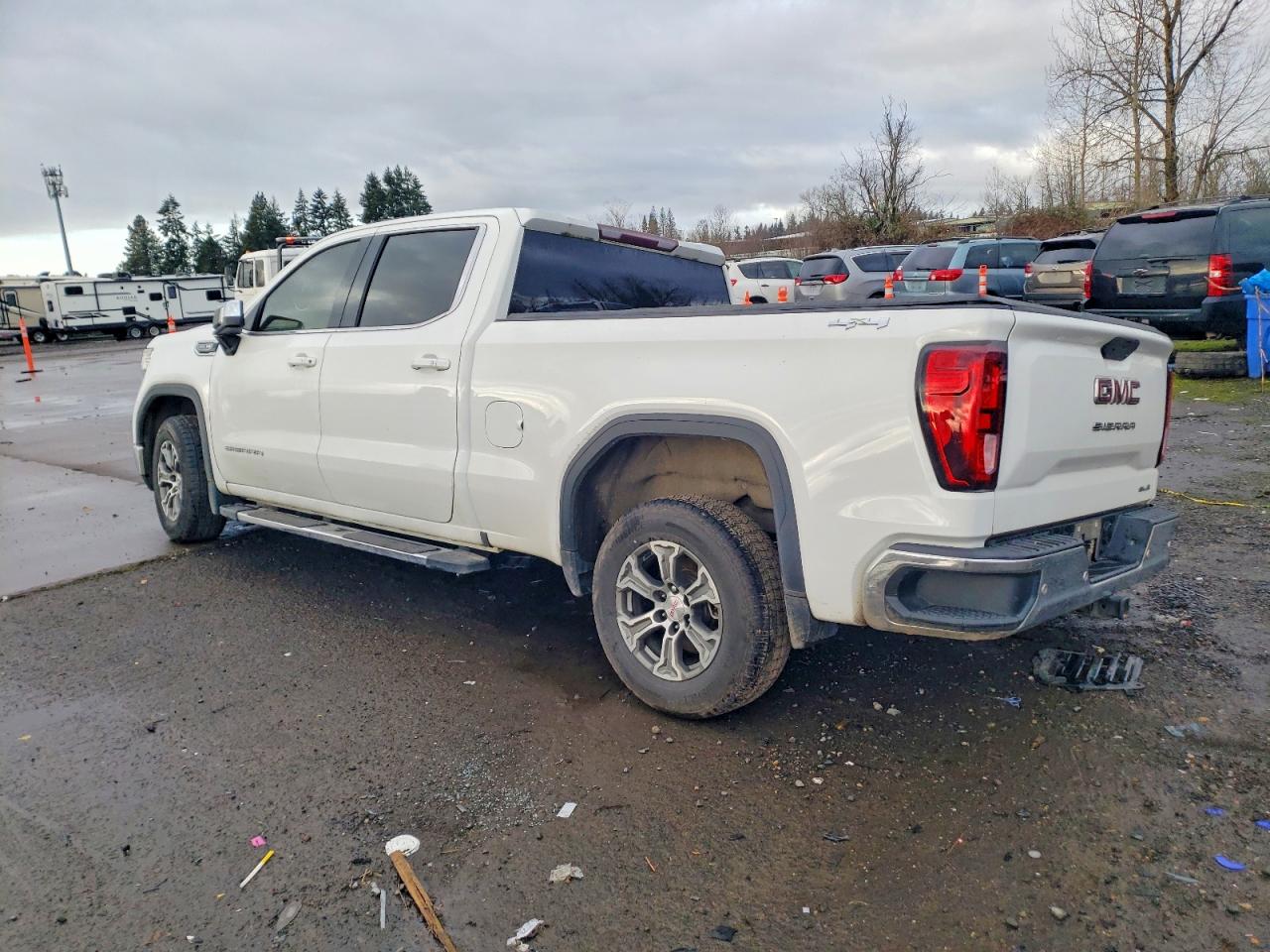 2019 GMC SIERRA K1500 SLE photo 2