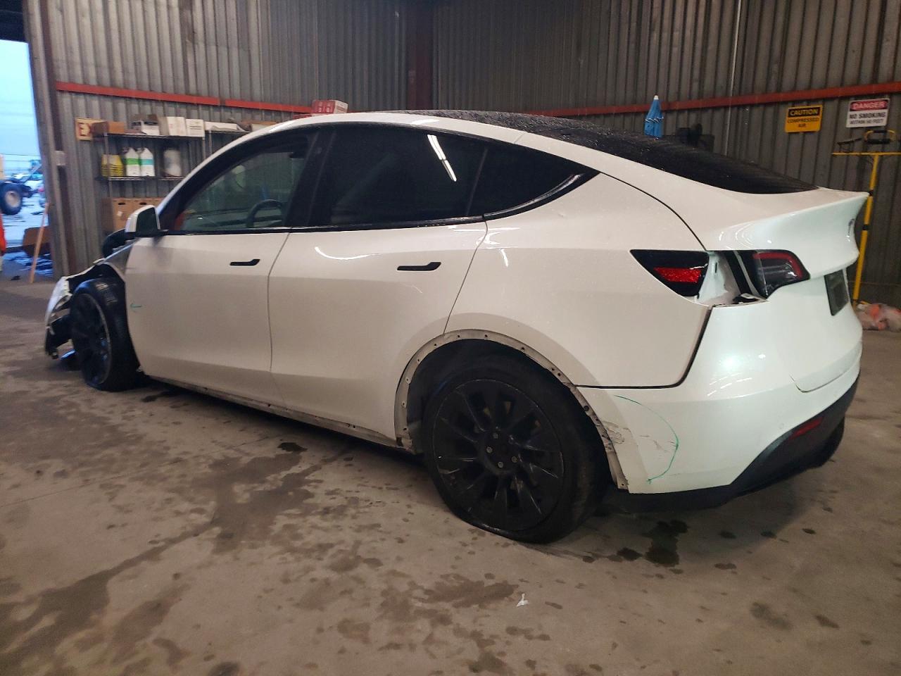 2021 TESLA MODEL Y photo 2