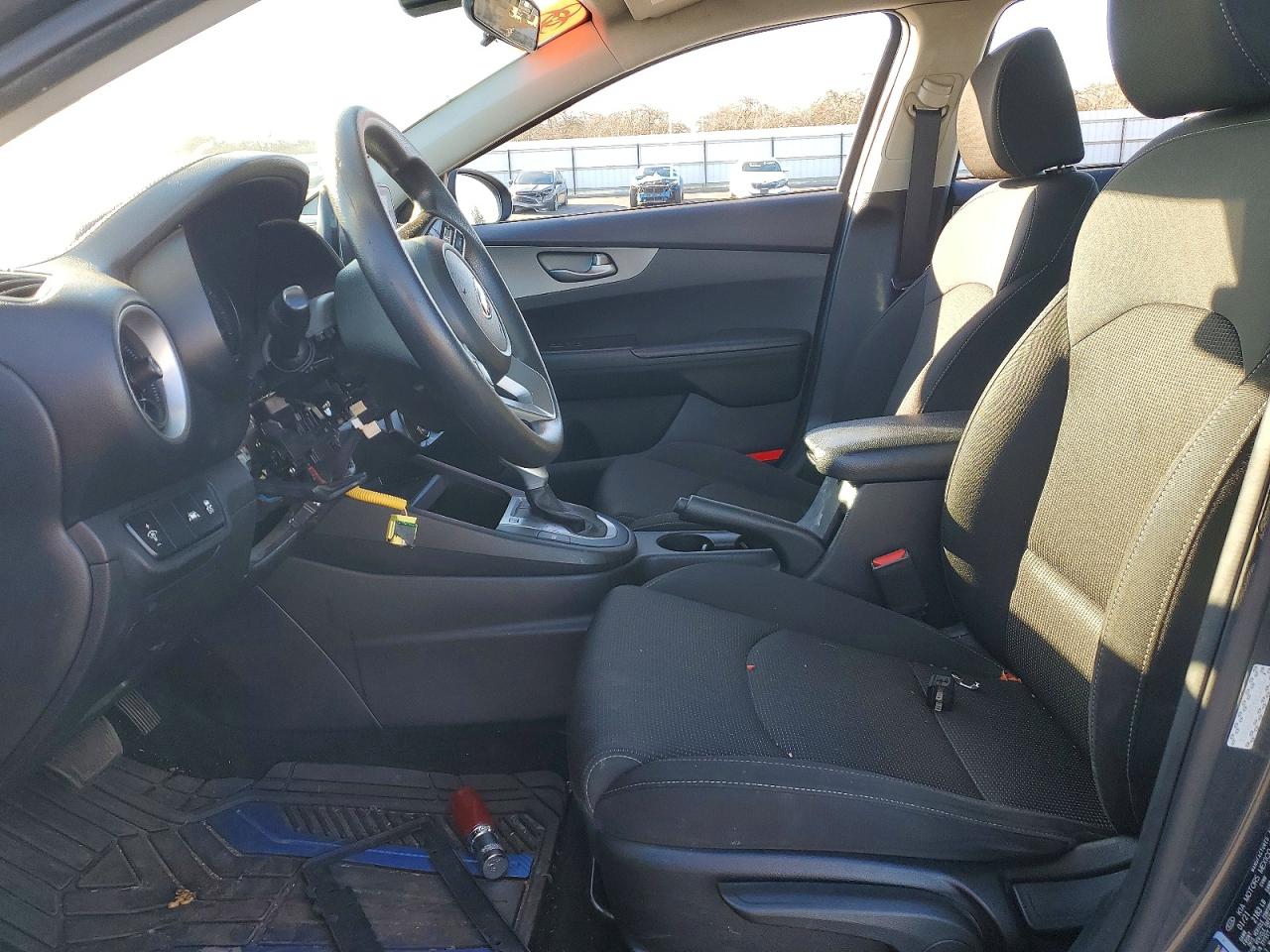 2021 KIA FORTE FE photo 7