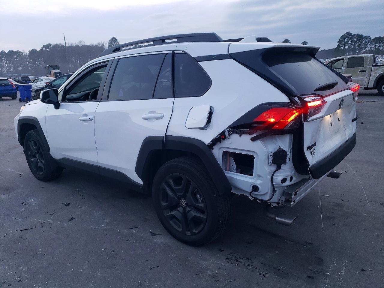 2024 TOYOTA RAV4 ADVENTURE photo 2