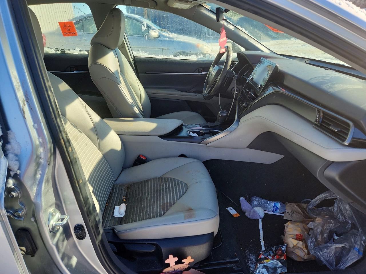 2022 TOYOTA CAMRY SE photo 7