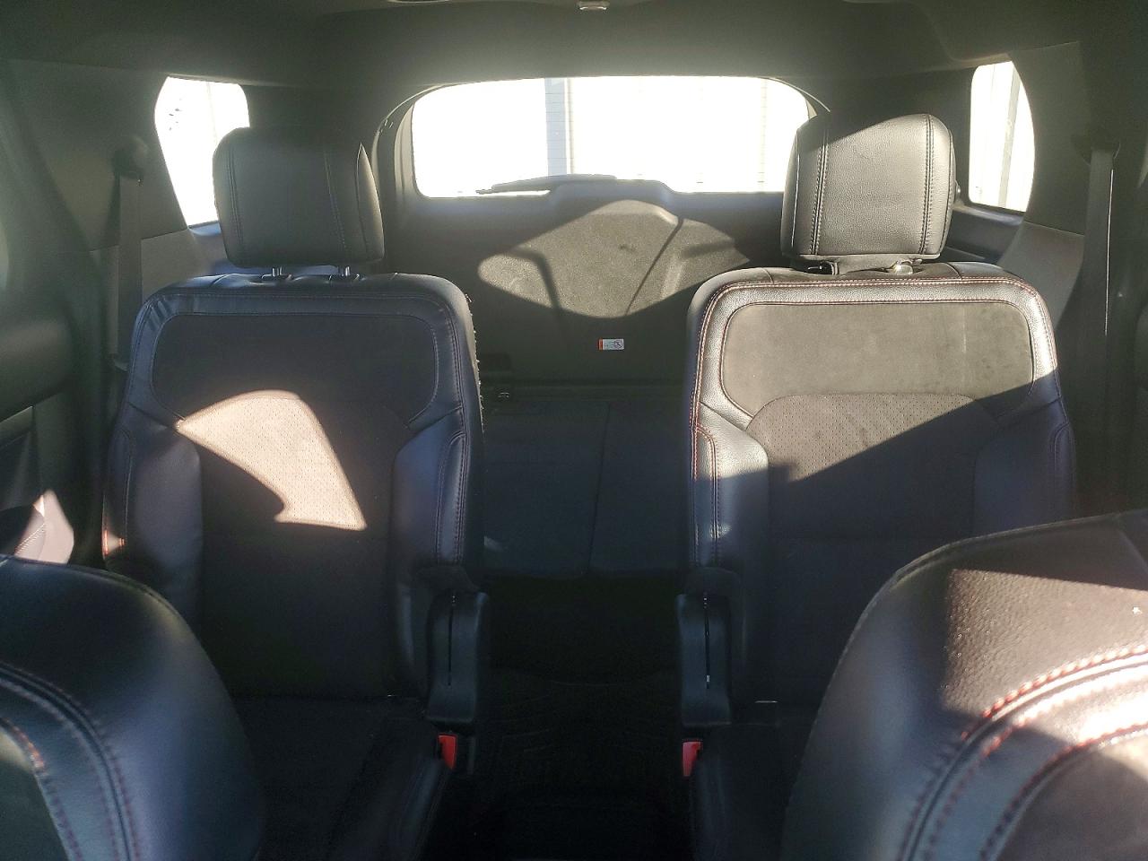 2018 FORD EXPLORER XLT photo 10