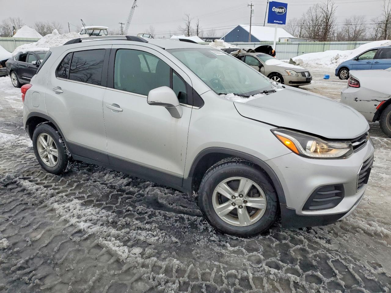 2017 CHEVROLET TRAX 1LT photo 4