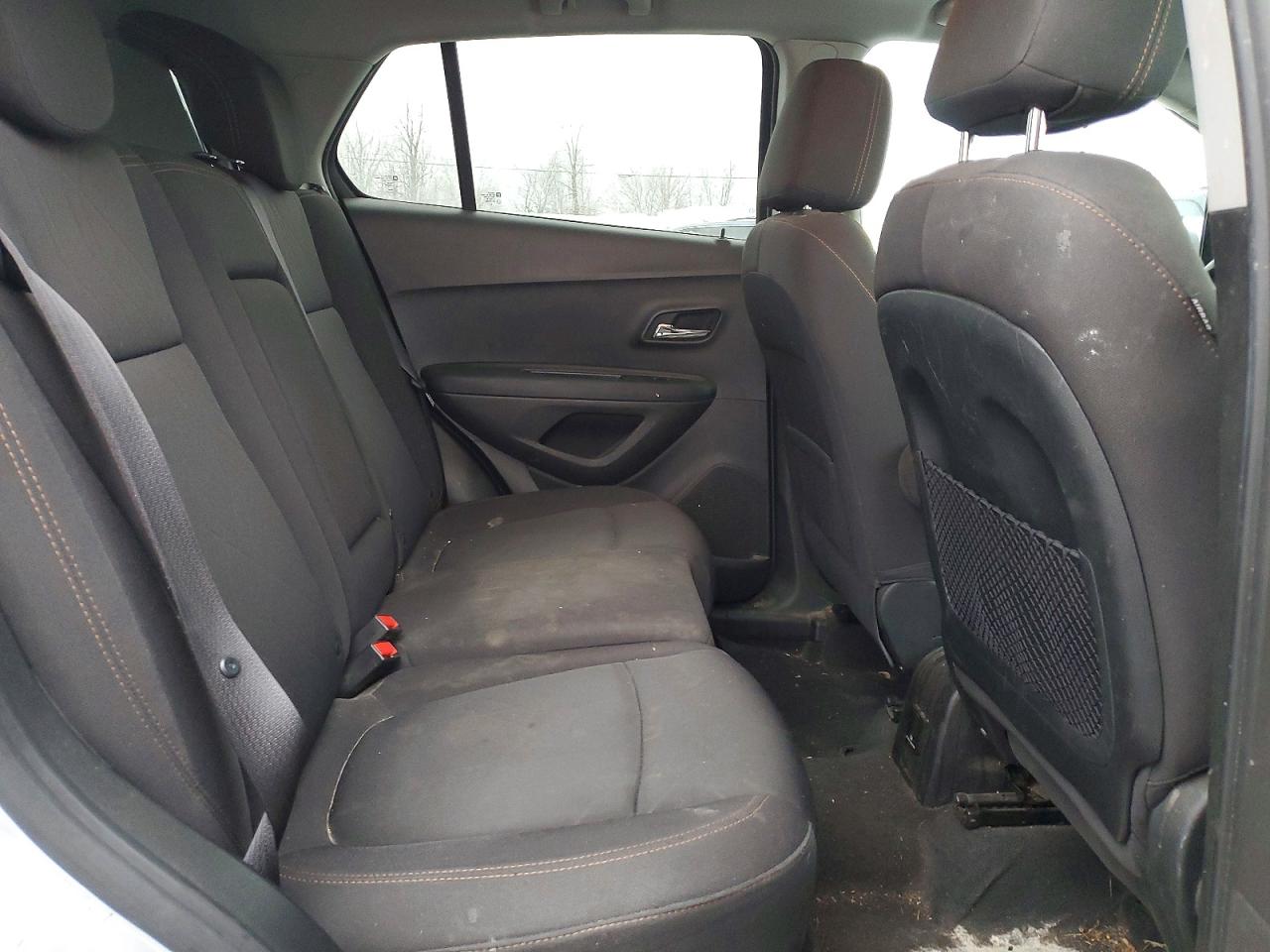 2017 CHEVROLET TRAX 1LT photo 11