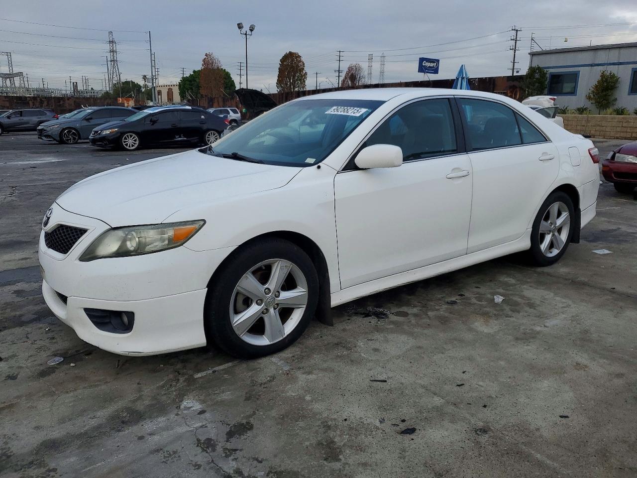 2011 TOYOTA CAMRY