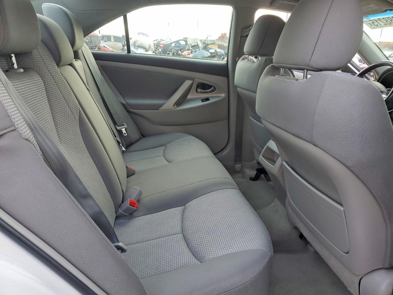 2011 TOYOTA CAMRY BASE photo 10
