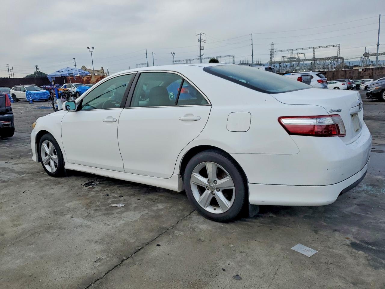 2011 TOYOTA CAMRY BASE photo 2
