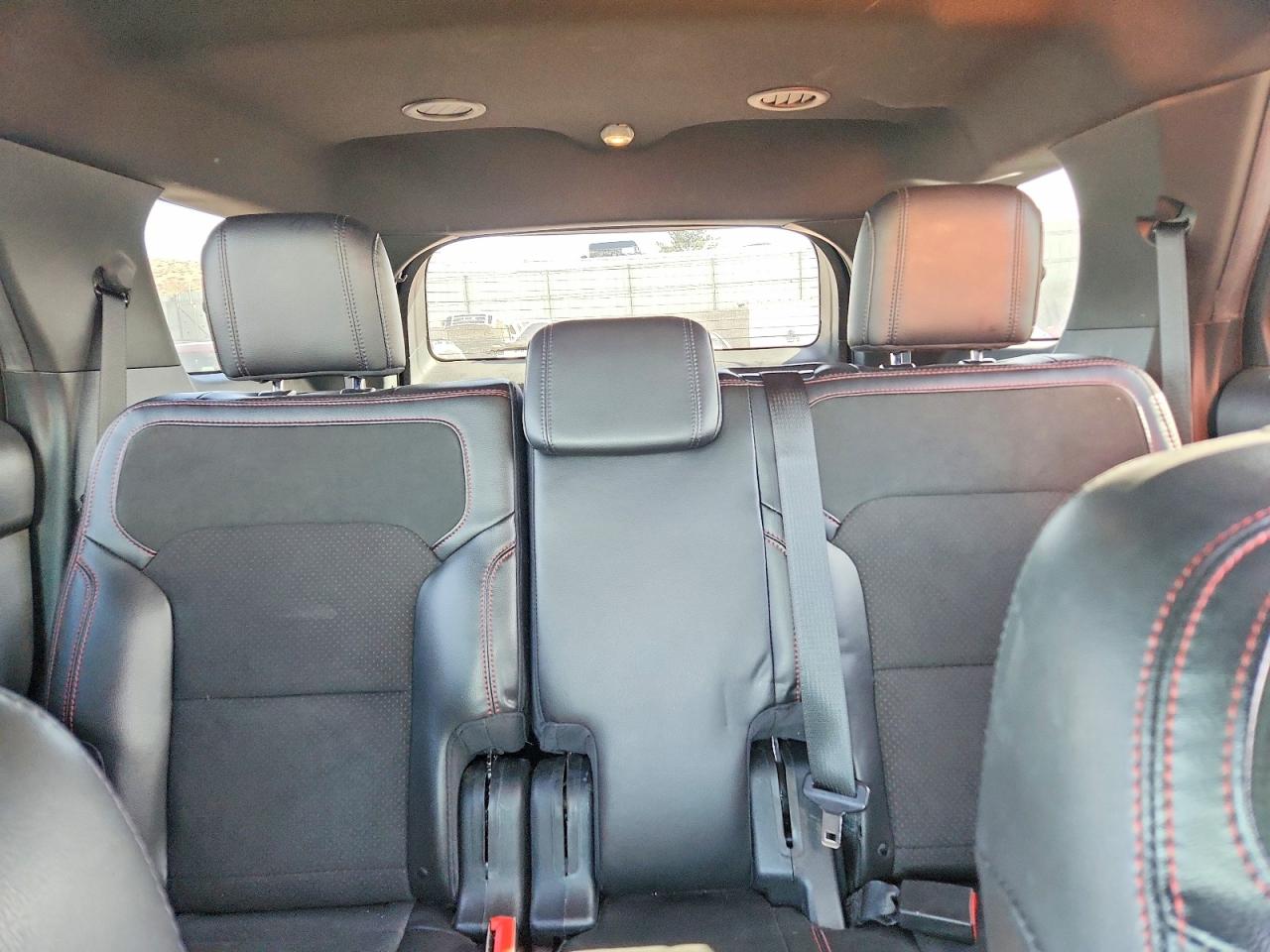 2018 FORD EXPLORER XLT photo 10