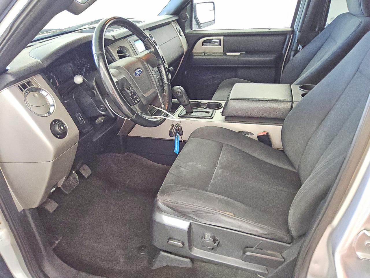 2017 FORD EXPEDITION XLT photo 7