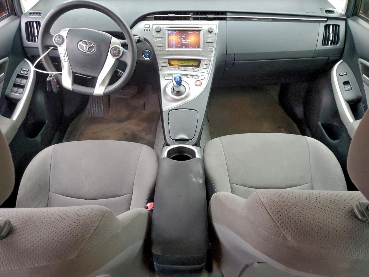 2012 TOYOTA PRIUS photo 8