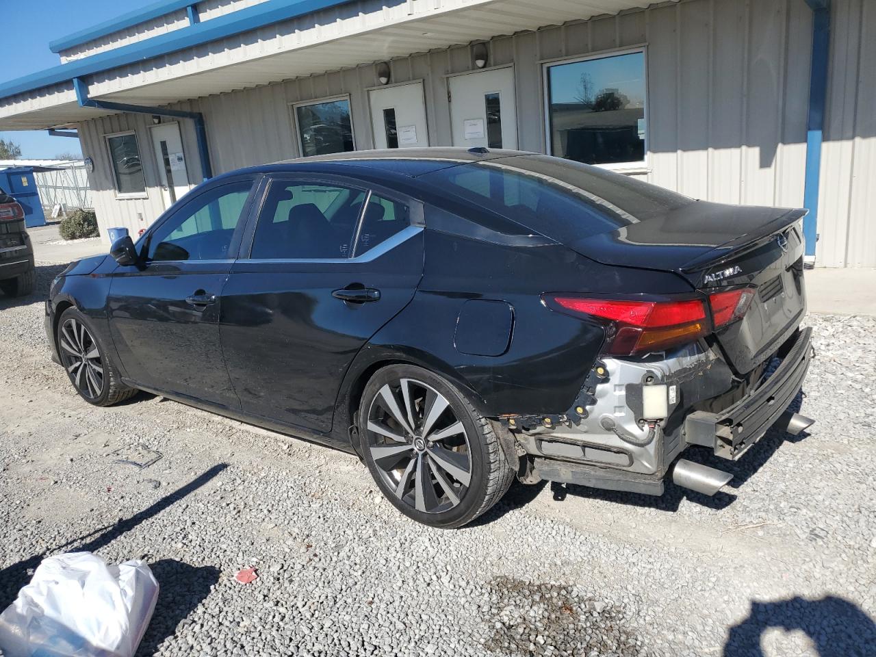 2019 NISSAN ALTIMA SR photo 2