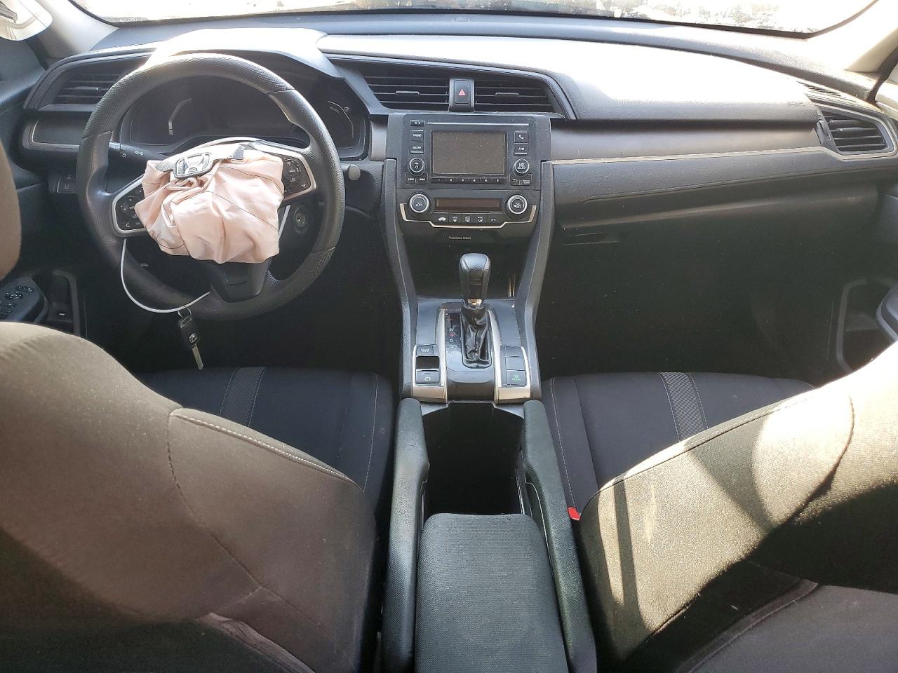 2020 HONDA CIVIC LX photo 8