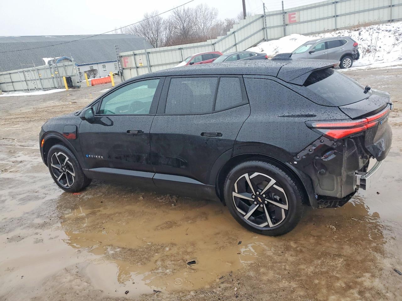 2026 CHEVROLET EQUINOX LT photo 2