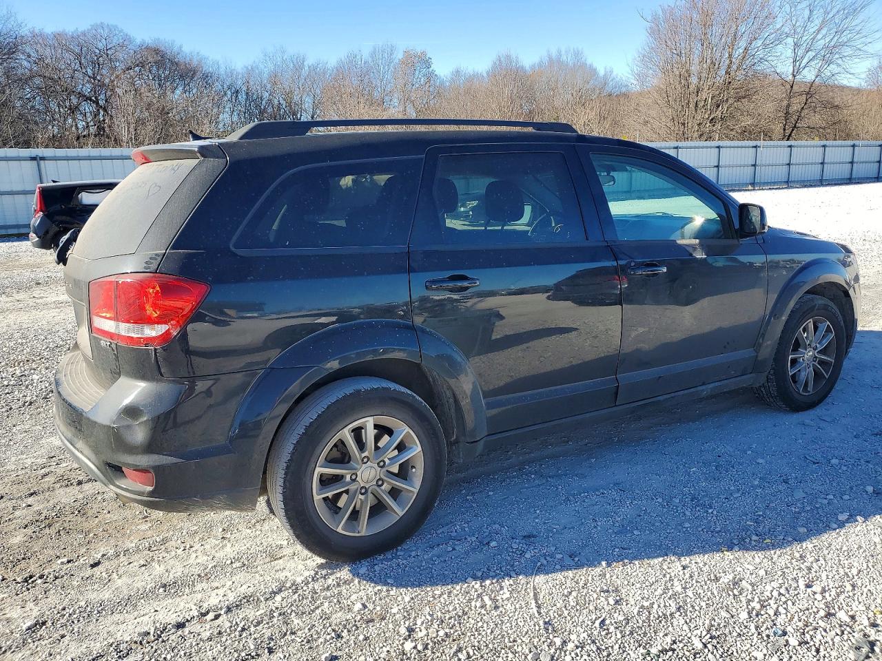 2017 DODGE JOURNEY SXT photo 3