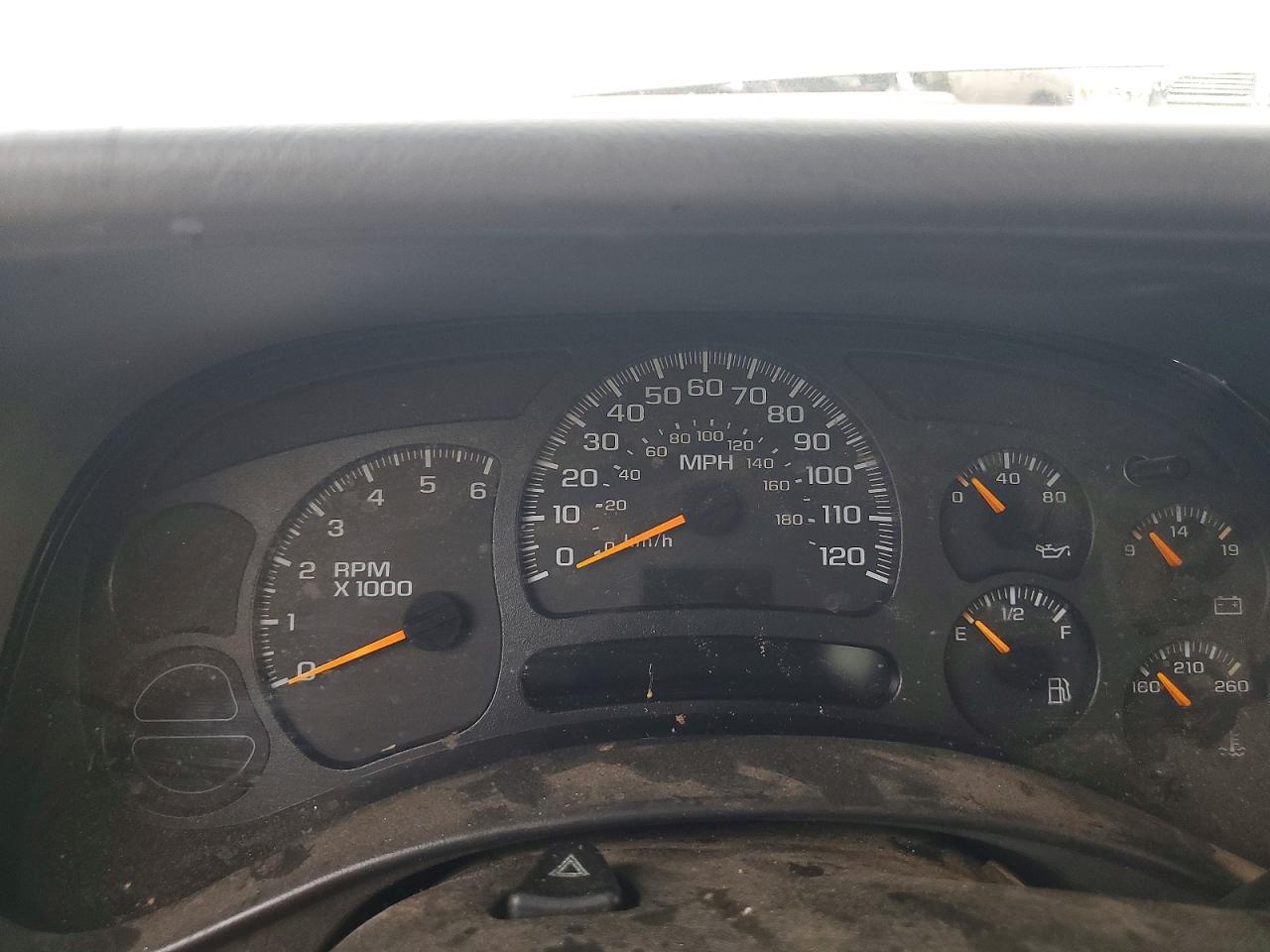 2004 GMC NEW SIERRA C1500 photo 9