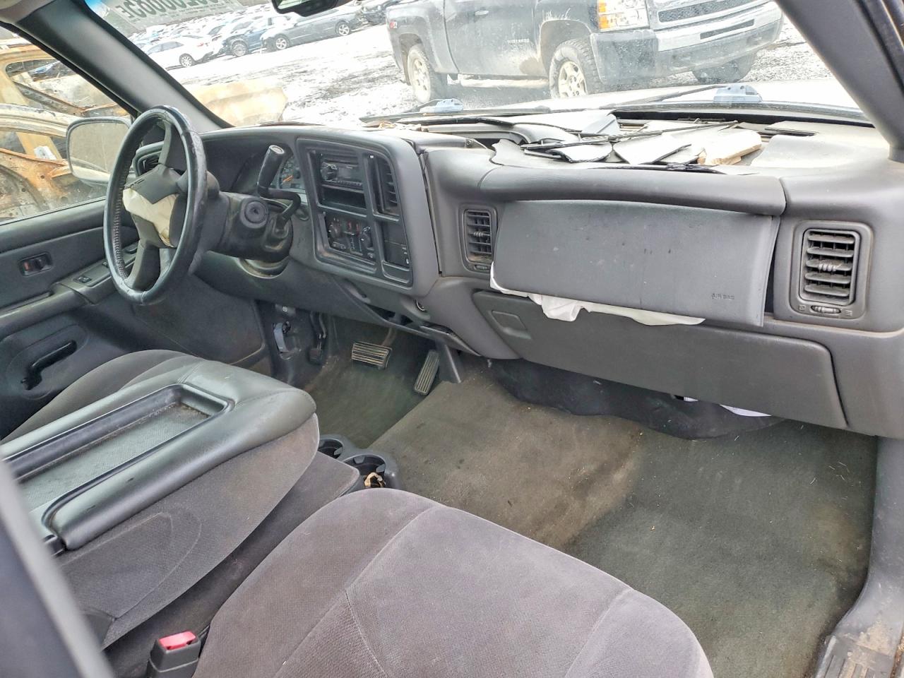 2004 GMC NEW SIERRA C1500 photo 8
