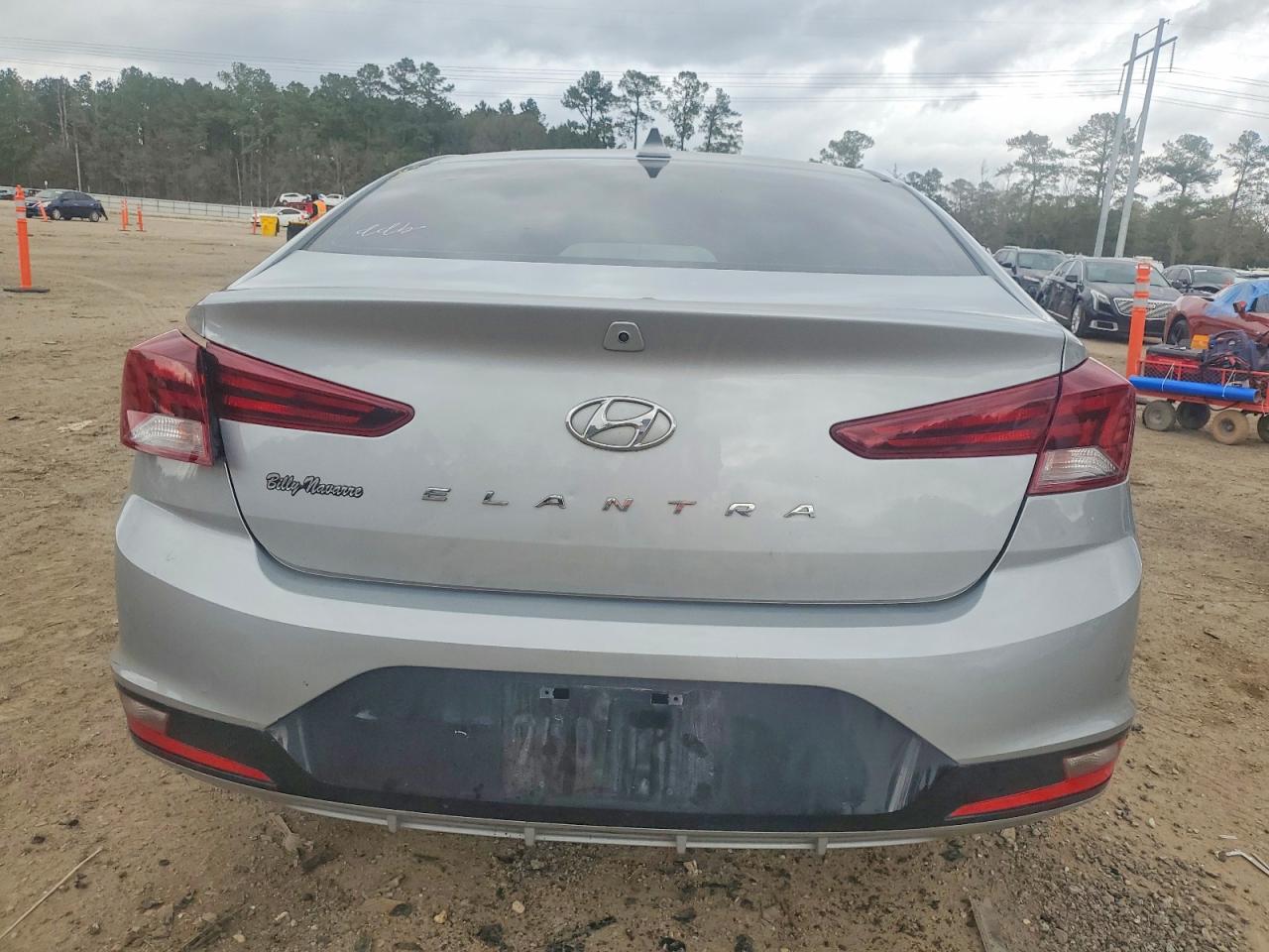 2020 HYUNDAI ELANTRA SEL photo 6
