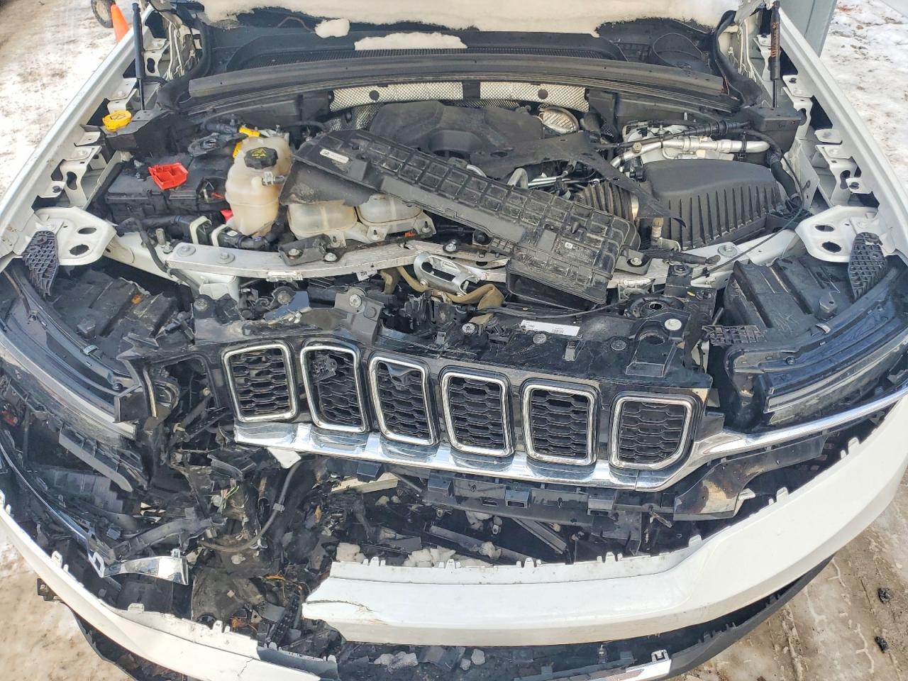2022 JEEP GRAND CHEROKEE LIMITED 4XE photo 12