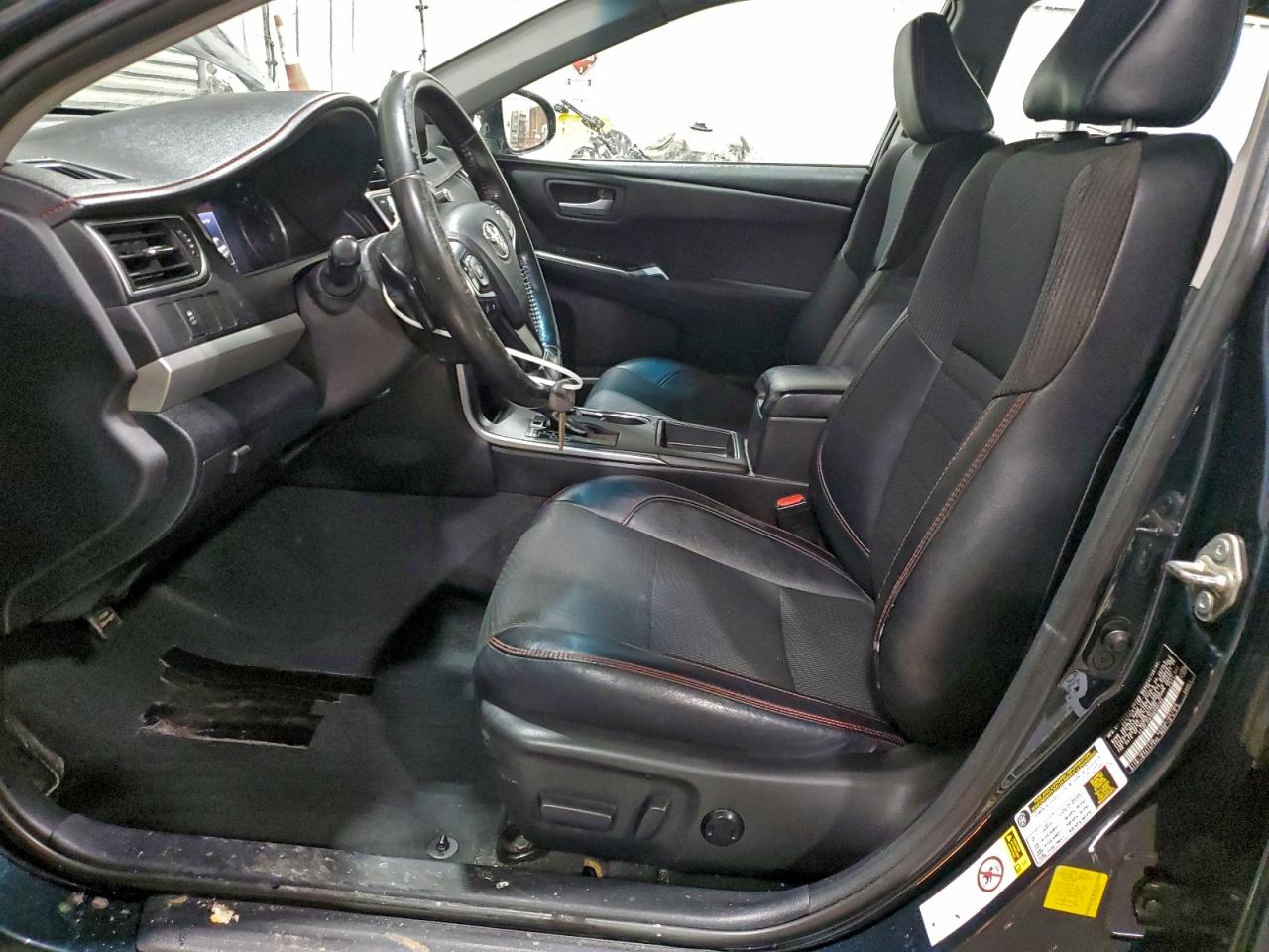 2016 TOYOTA CAMRY LE photo 7