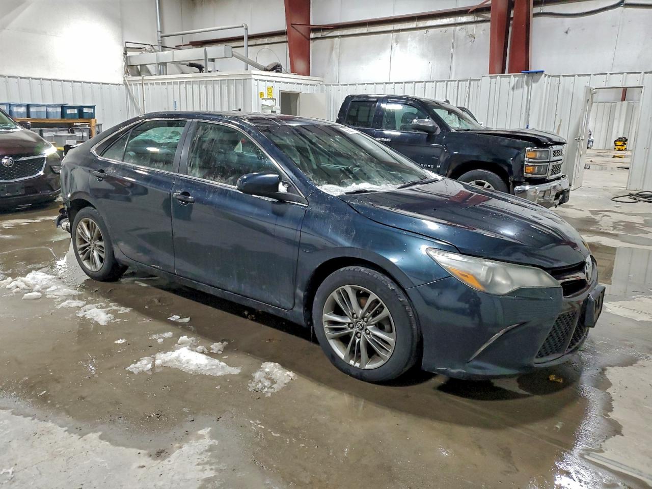 2016 TOYOTA CAMRY LE photo 4