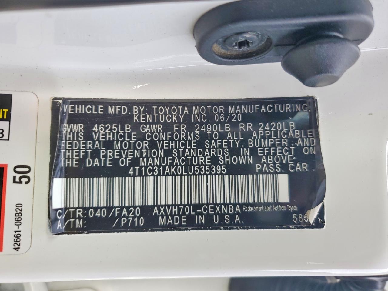 2020 TOYOTA CAMRY LE photo 13