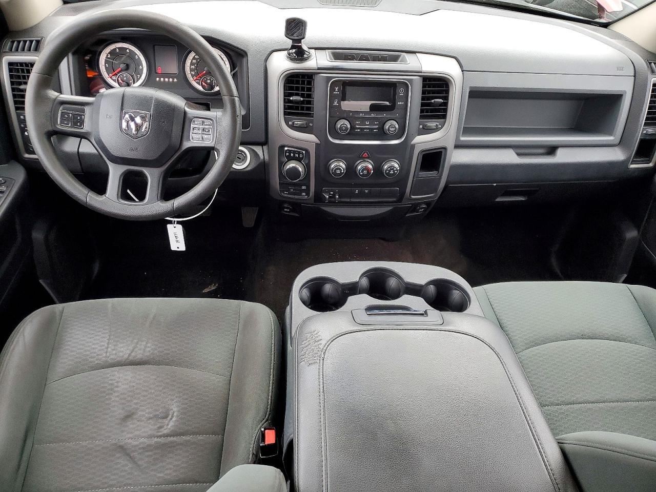 2015 RAM 1500 ST photo 8