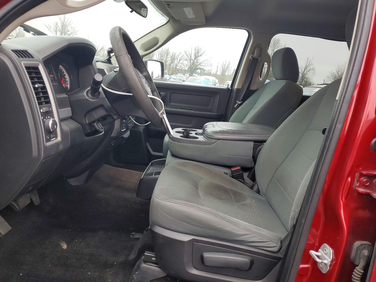 2015 RAM 1500 ST photo 7