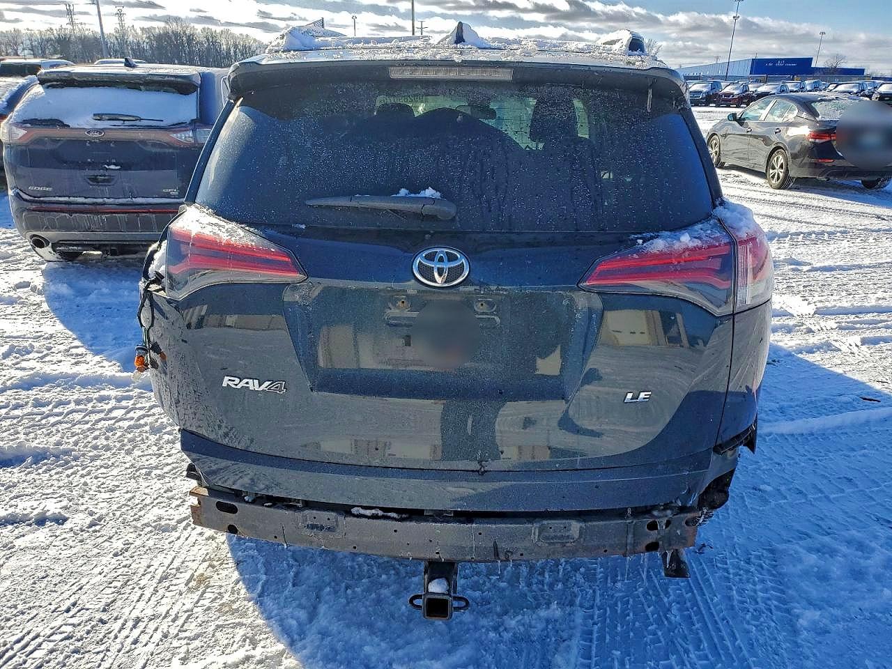 2018 TOYOTA RAV4 LE photo 6