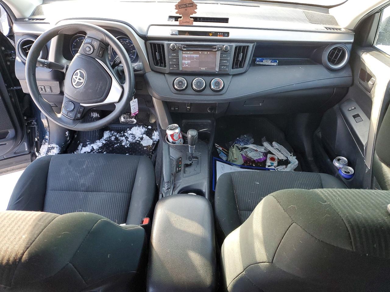 2018 TOYOTA RAV4 LE photo 8