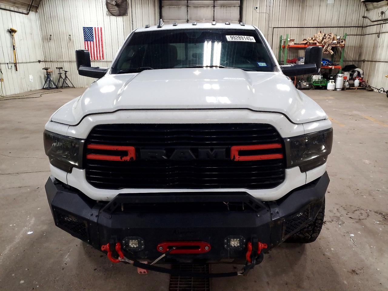 2021 RAM 3500 TRADESMAN photo 5