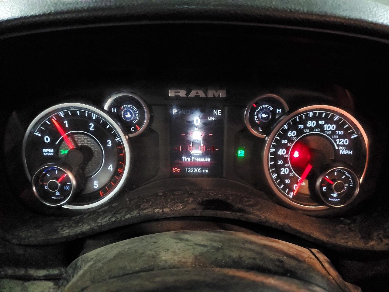2021 RAM 3500 TRADESMAN photo 9