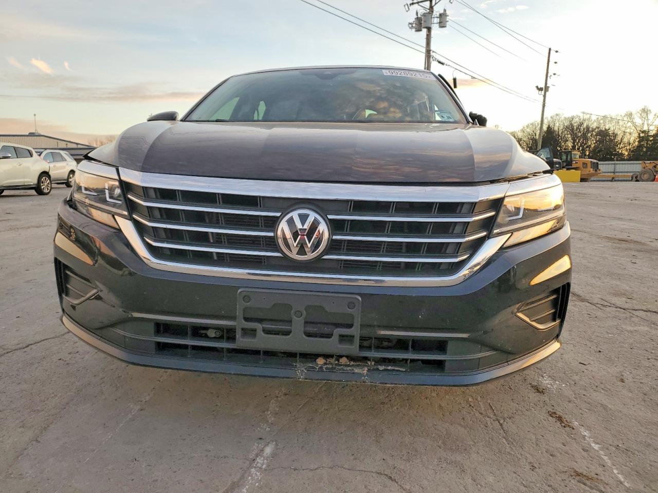 2021 VOLKSWAGEN PASSAT SE photo 5