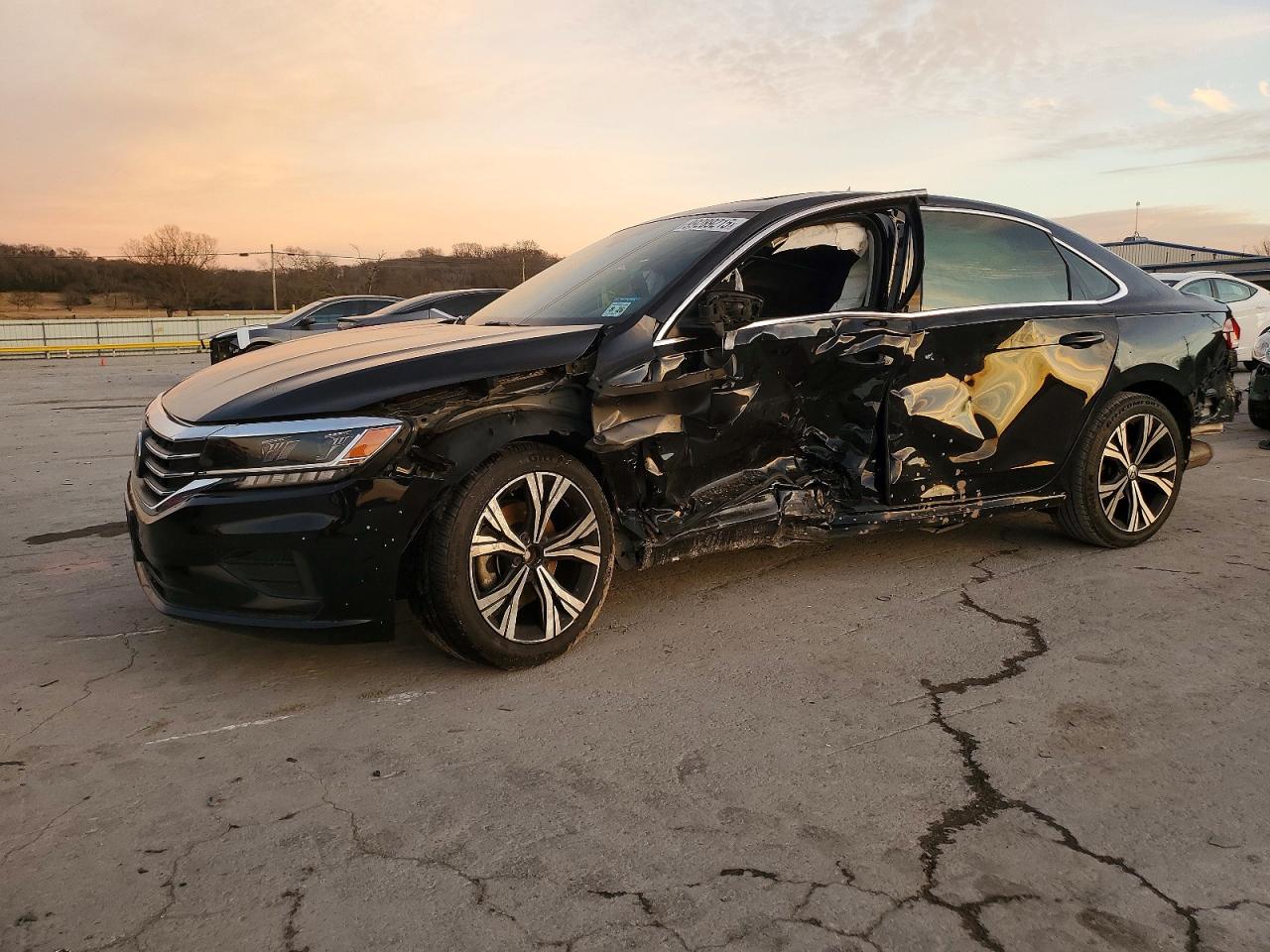 2021 VOLKSWAGEN PASSAT