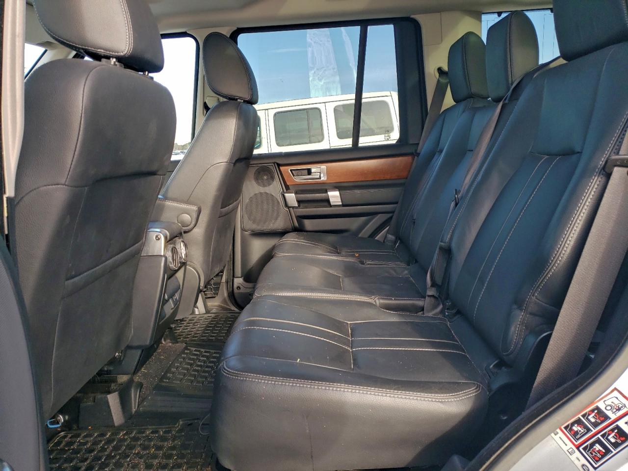2016 LAND ROVER LR4 HSE photo 11