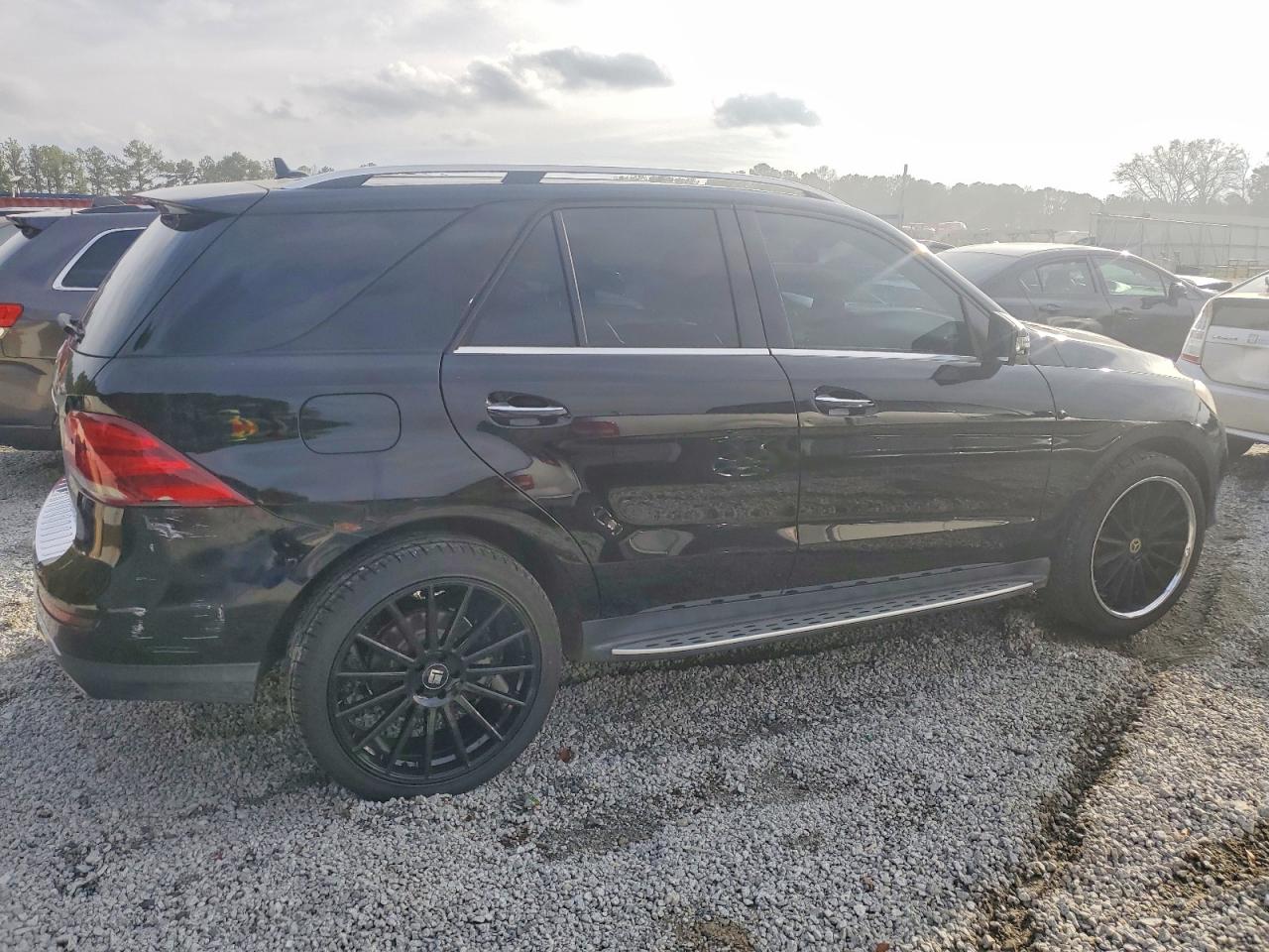 2016 MERCEDES-BENZ GLE 350 photo 3