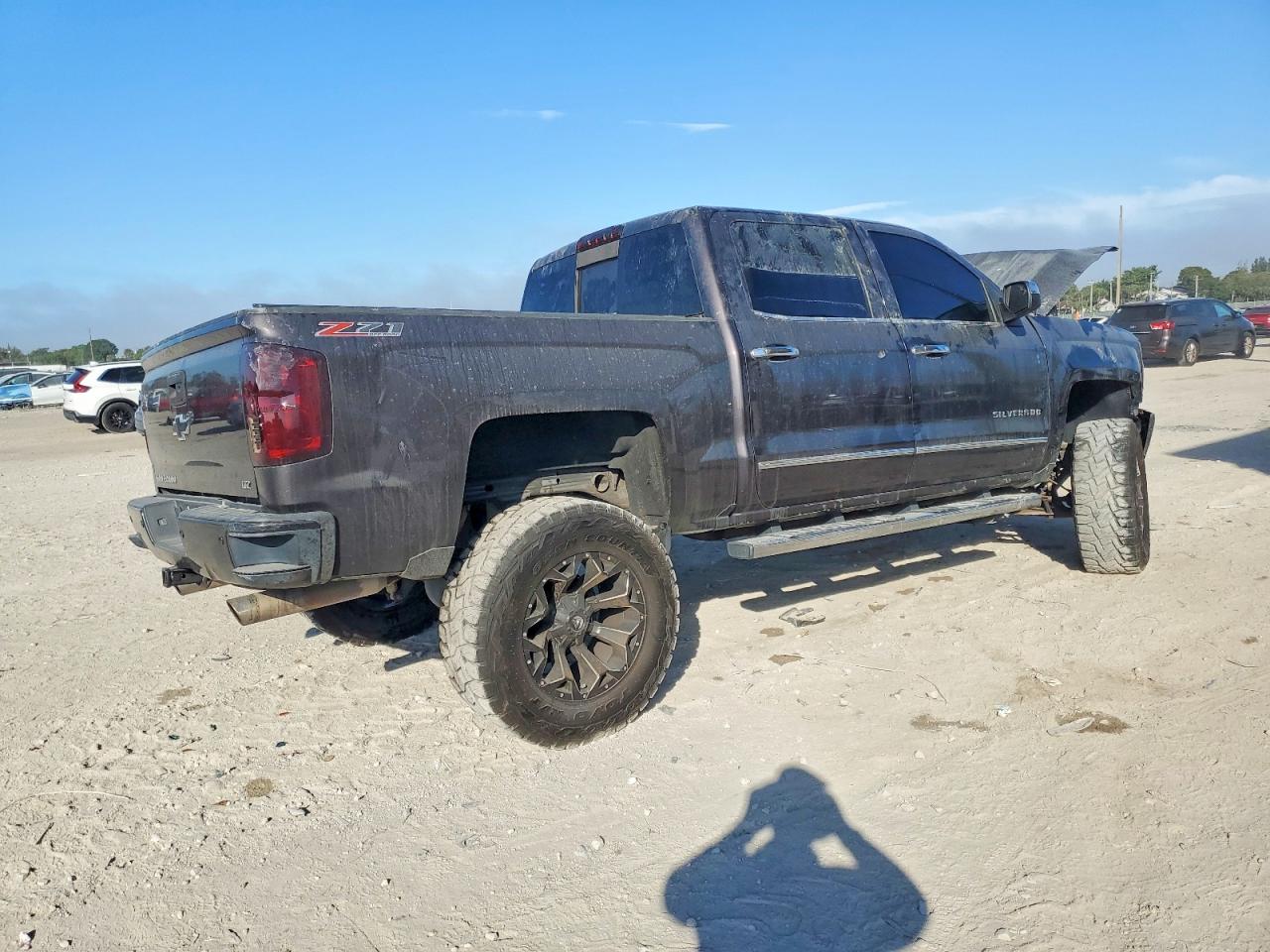 2016 CHEVROLET SILVERADO K1500 LTZ photo 3