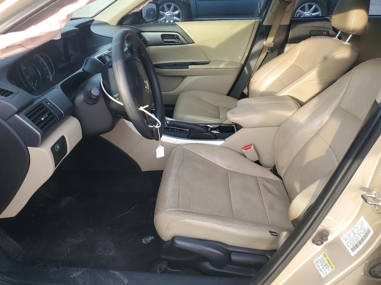 2015 HONDA ACCORD LX photo 13