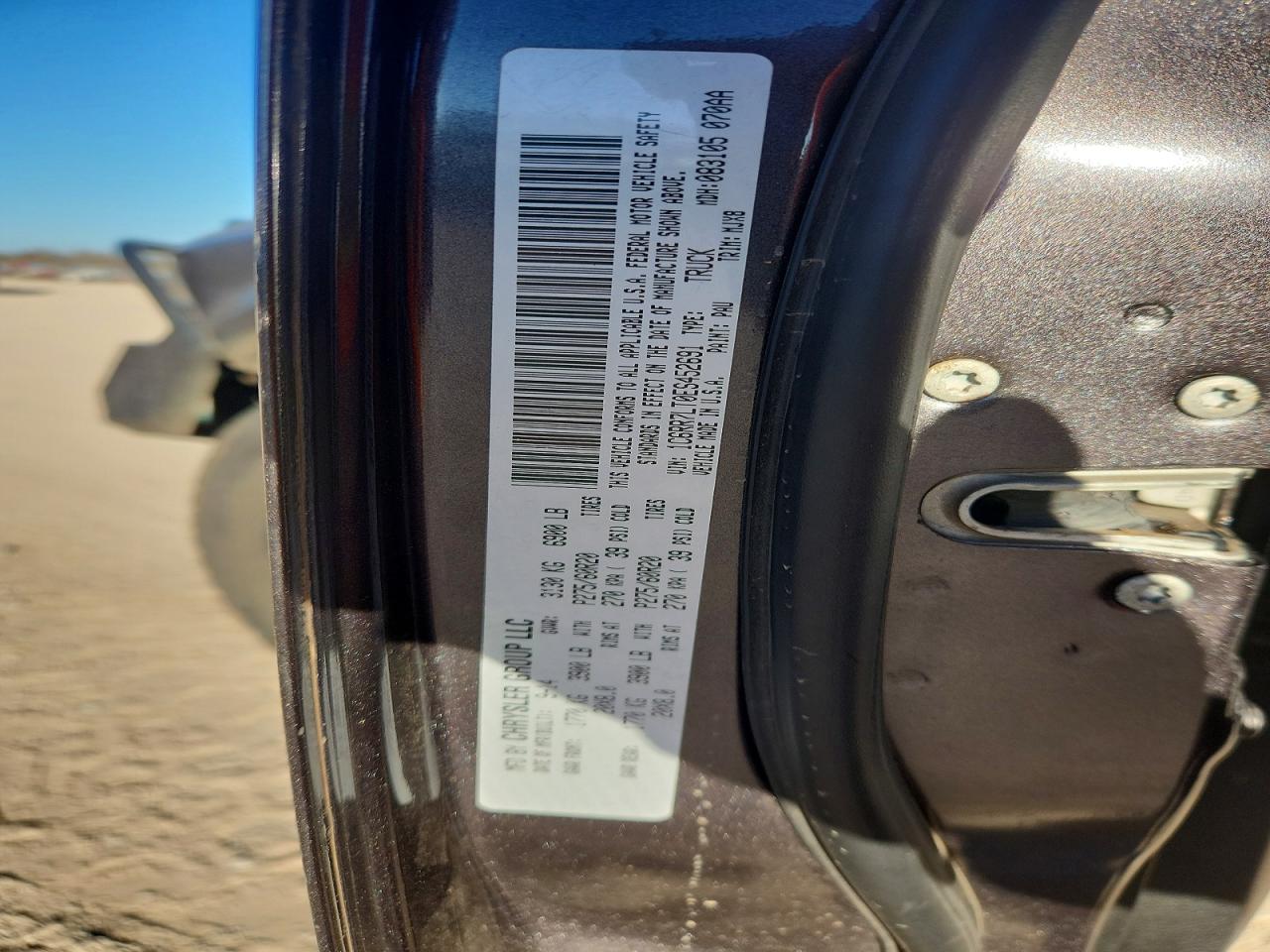 2014 RAM 1500 SLT photo 12
