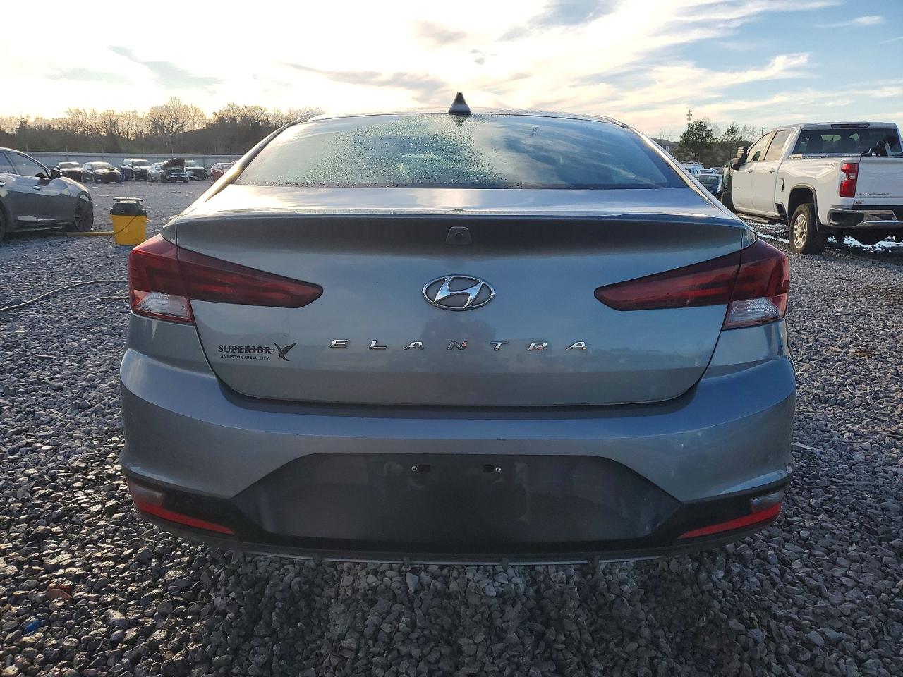 2019 HYUNDAI ELANTRA SEL photo 6