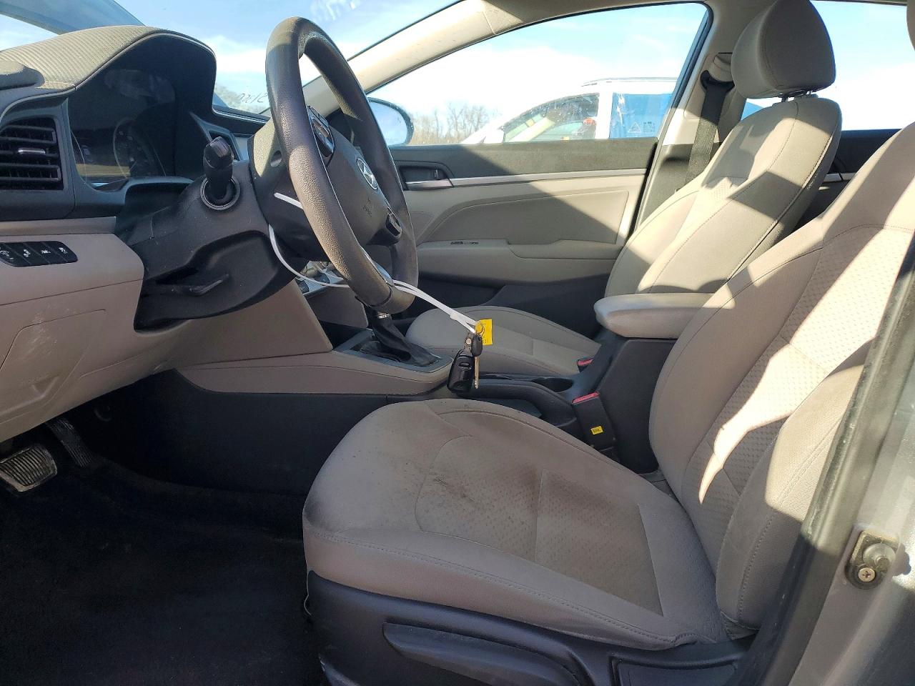2019 HYUNDAI ELANTRA SEL photo 7