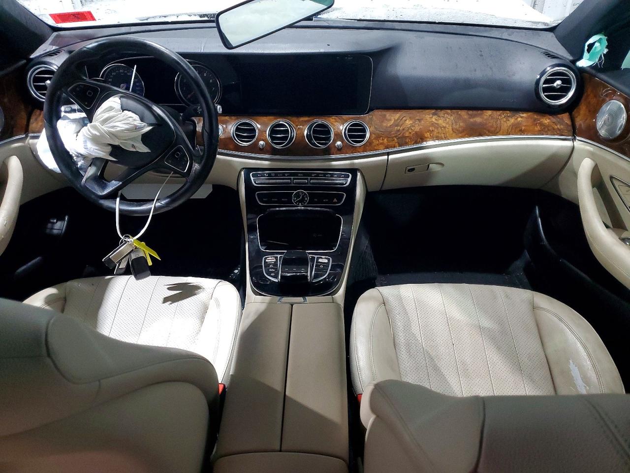 2017 MERCEDES-BENZ E 300 4MATIC photo 8