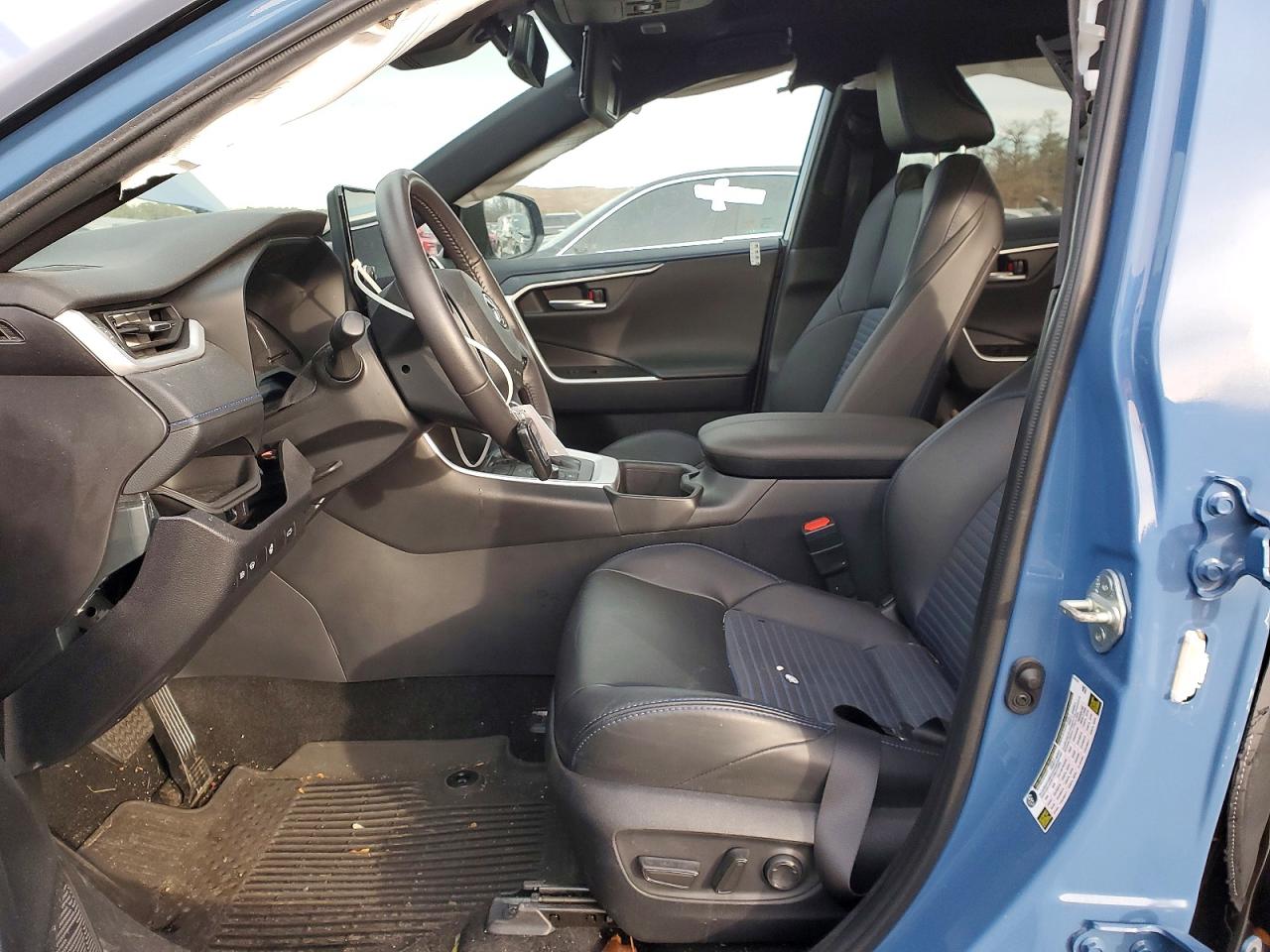 2024 TOYOTA RAV4 XSE photo 13